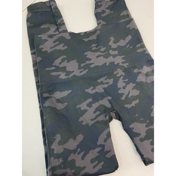 Spanx women's medium grey camouflage‎ cropped seamless tummy control leggings - Picture 2 of 4